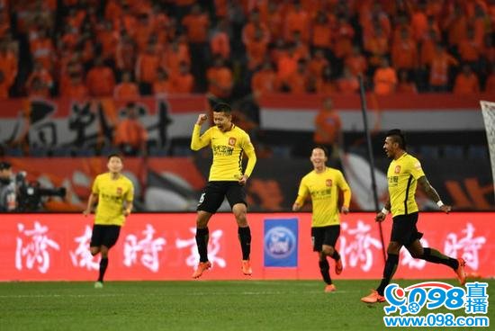  阿森纳青年军崛起，U23小将斩获首球  